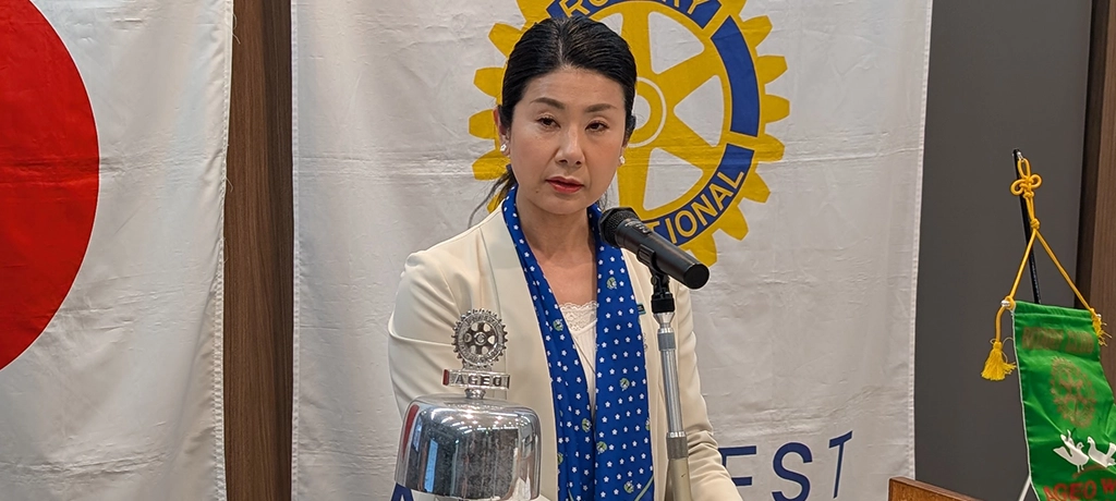 青少年育成・青少年交換委員会委員長 郡司 貴江 君